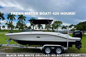 2022 Sea Ray SPX 210