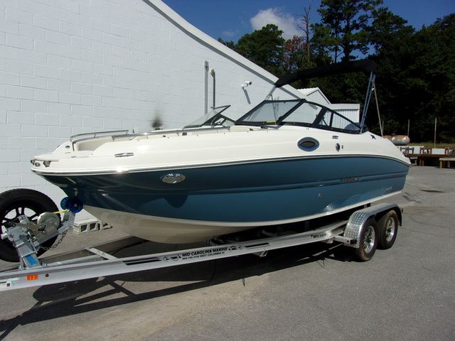 2024 Stingray 211 DC