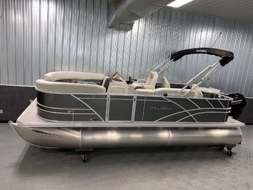 2025 Sylvan Mirage 8520 Party Fish - Mercury 90HP