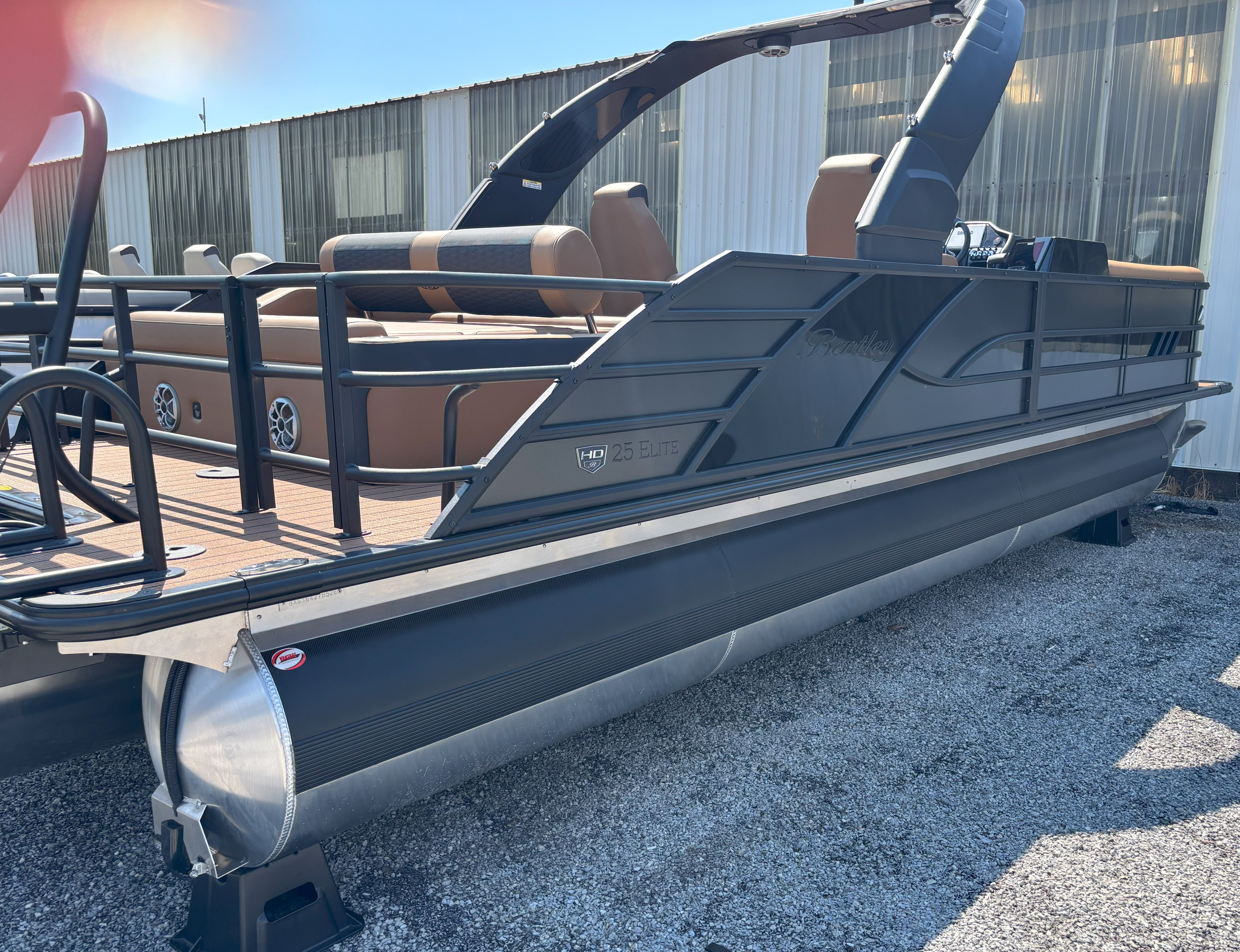 2026 Bentley Pontoons Elite 253 DC Swingback