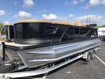 2025 Crest Caribbean LX SLS 230 23 Ft.