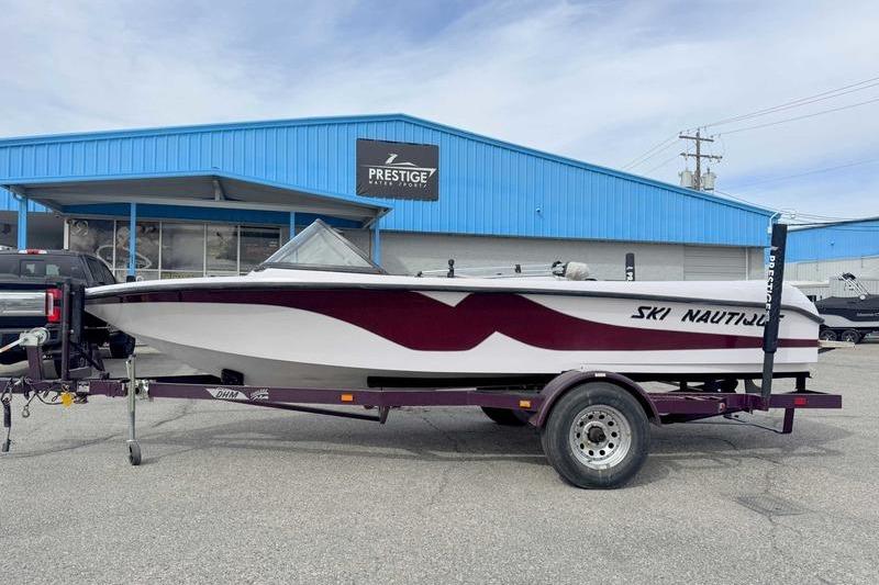 2000 Correct Craft Ski Nautique