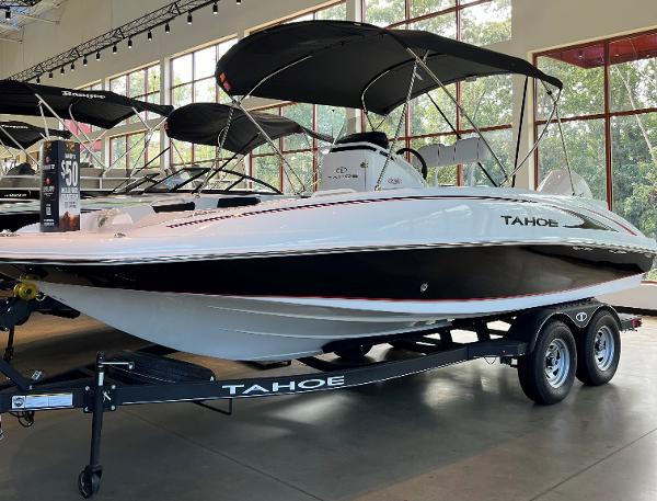 2024 Tahoe 2150 CC