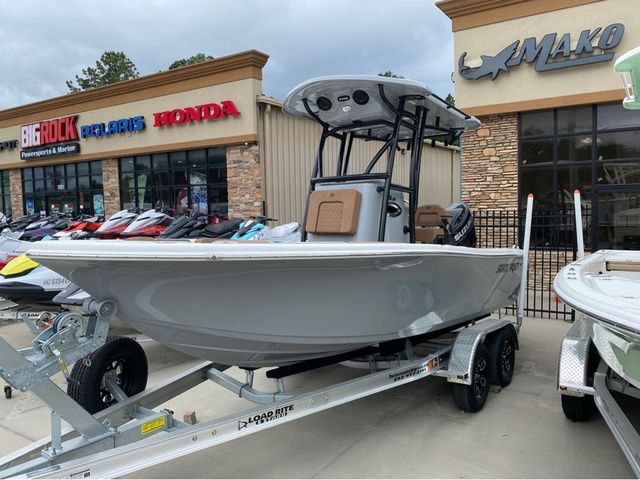2025 Sea Pro 202 CENTER CONSOLE DLX W/175HP