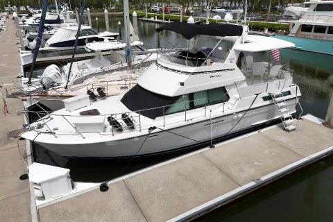 1989 Hatteras 40 Double Cabin
