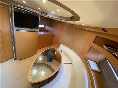 2011 Riva 52' le