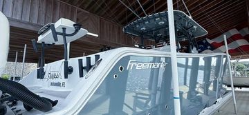 2019 Freeman 42 LR