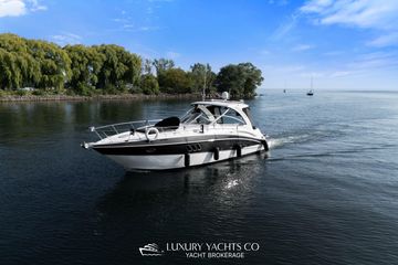 2009 Cruisers Yachts 360 Express