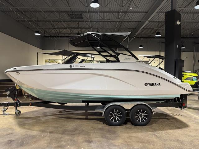 Yamaha Boats 222S