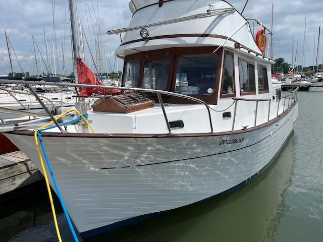 1974 Marine Trader 34