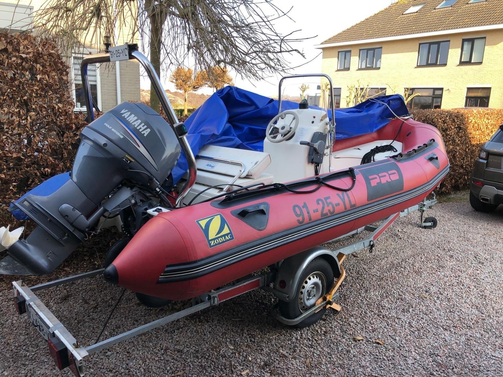 2005 Zodiac Pro 420