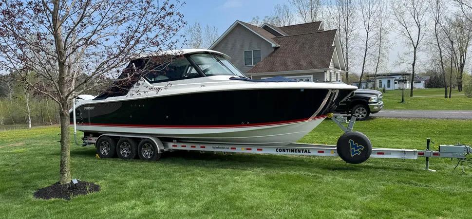 2022 Pursuit DC 295 Dual Console