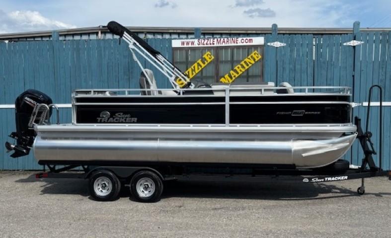 2026 Sun Tracker Fishin' Barge 20 DLX