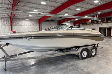 2000 Crownline 225 BR
