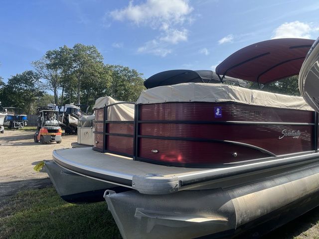 2017 Godfrey Marine SWPE 255 C