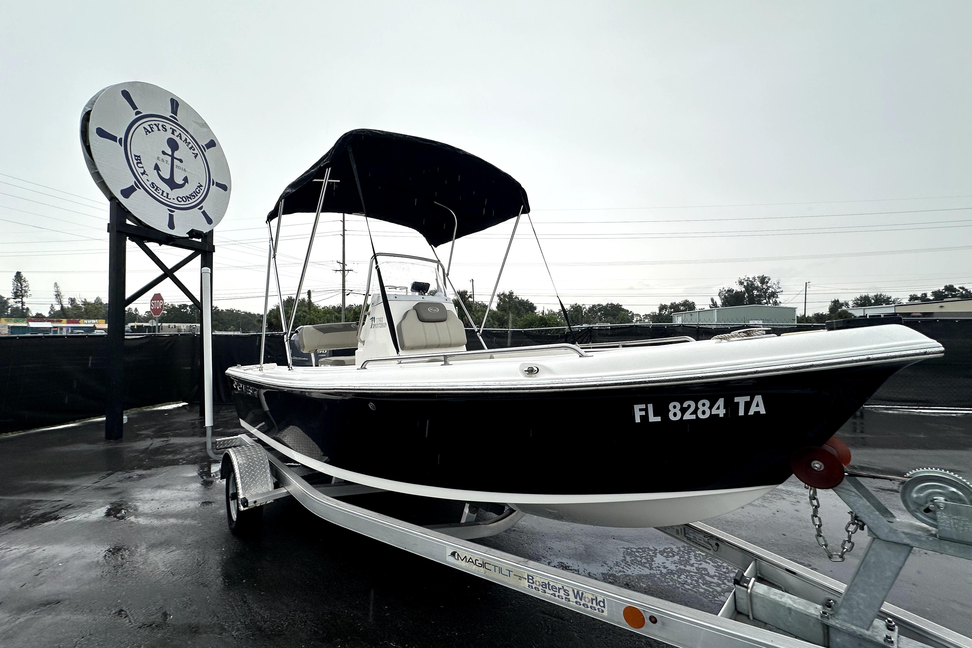2022 Key West 1720 Center Console