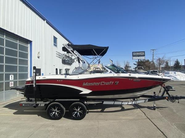 MasterCraft X10