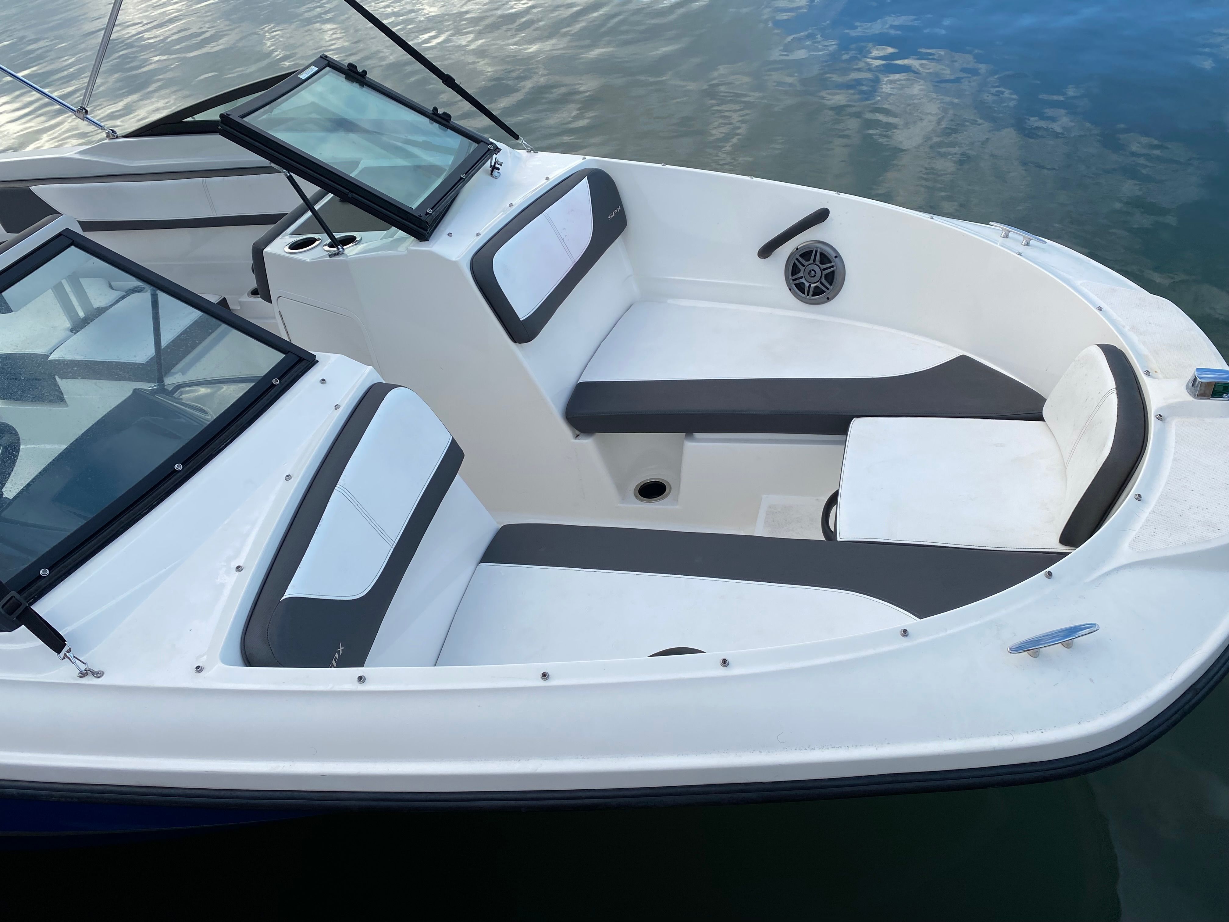 2015 Sea Ray 21 SPX OB