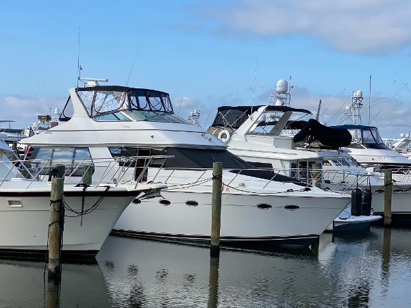 1998 Carver 530 Voyager Pilothouse