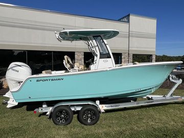 2026 Sportsman Open 212 Center Console
