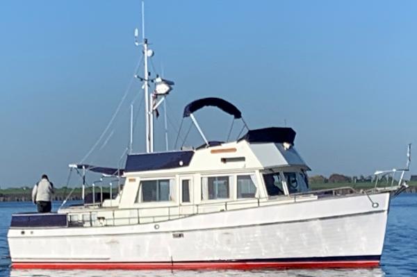 Geliefde veerboot zijde Motorboot met achterkajuit boten te koop - boats.com