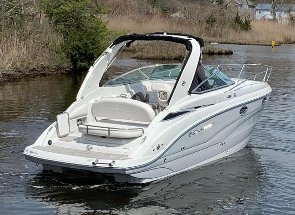 2021 Crownline 264 CR