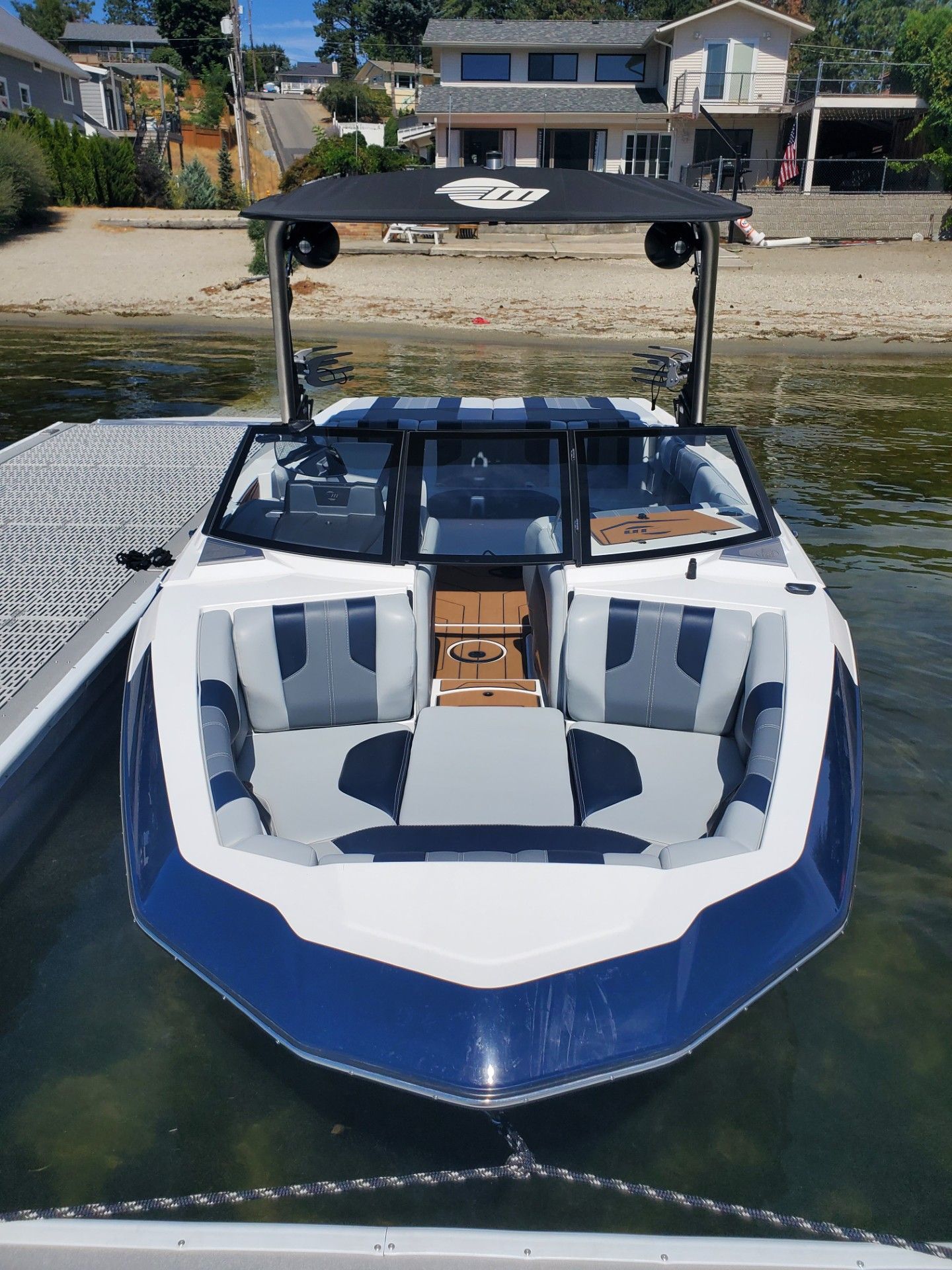 2023 Malibu Wakese