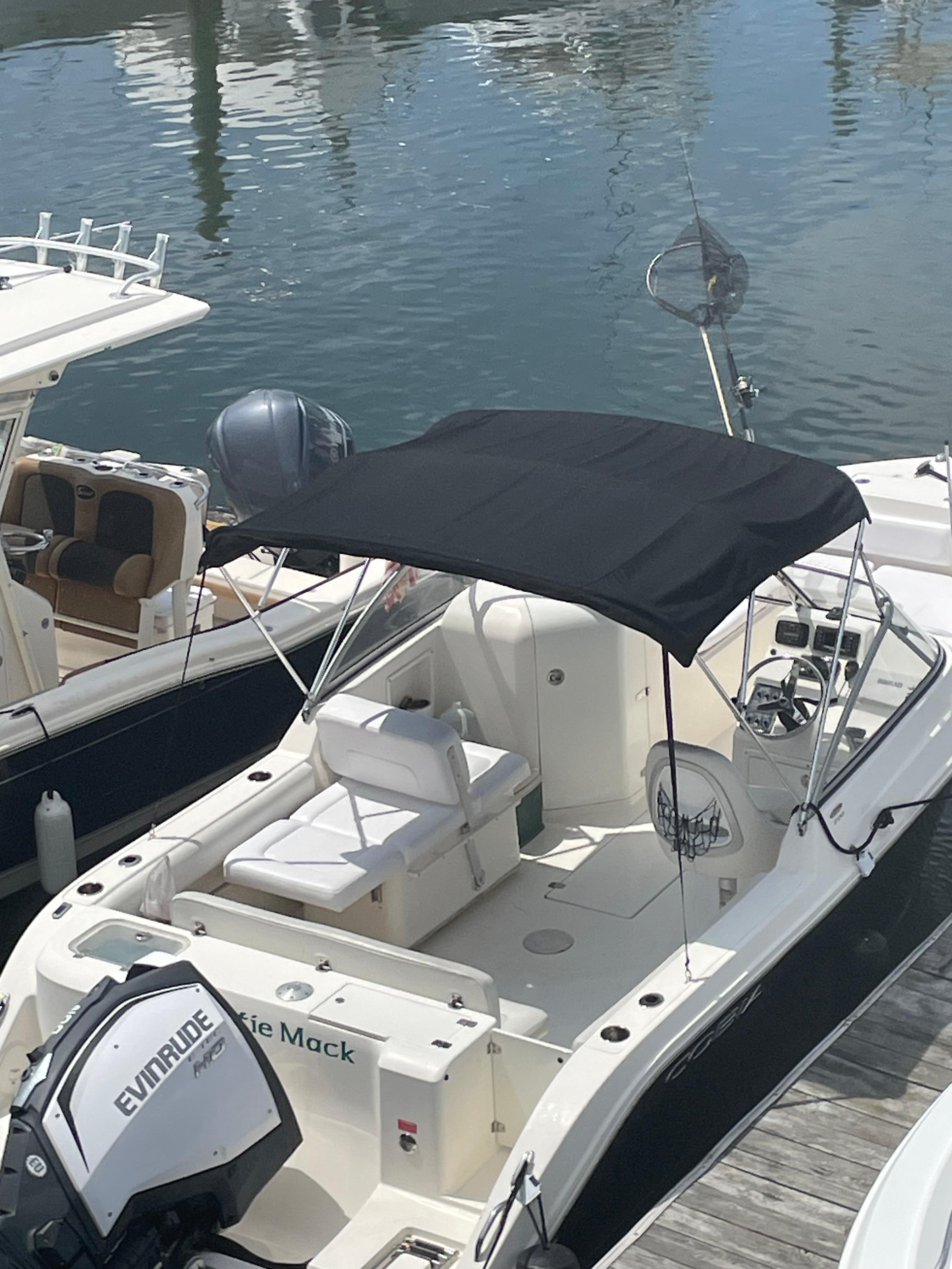 2015 Cobia DC 22