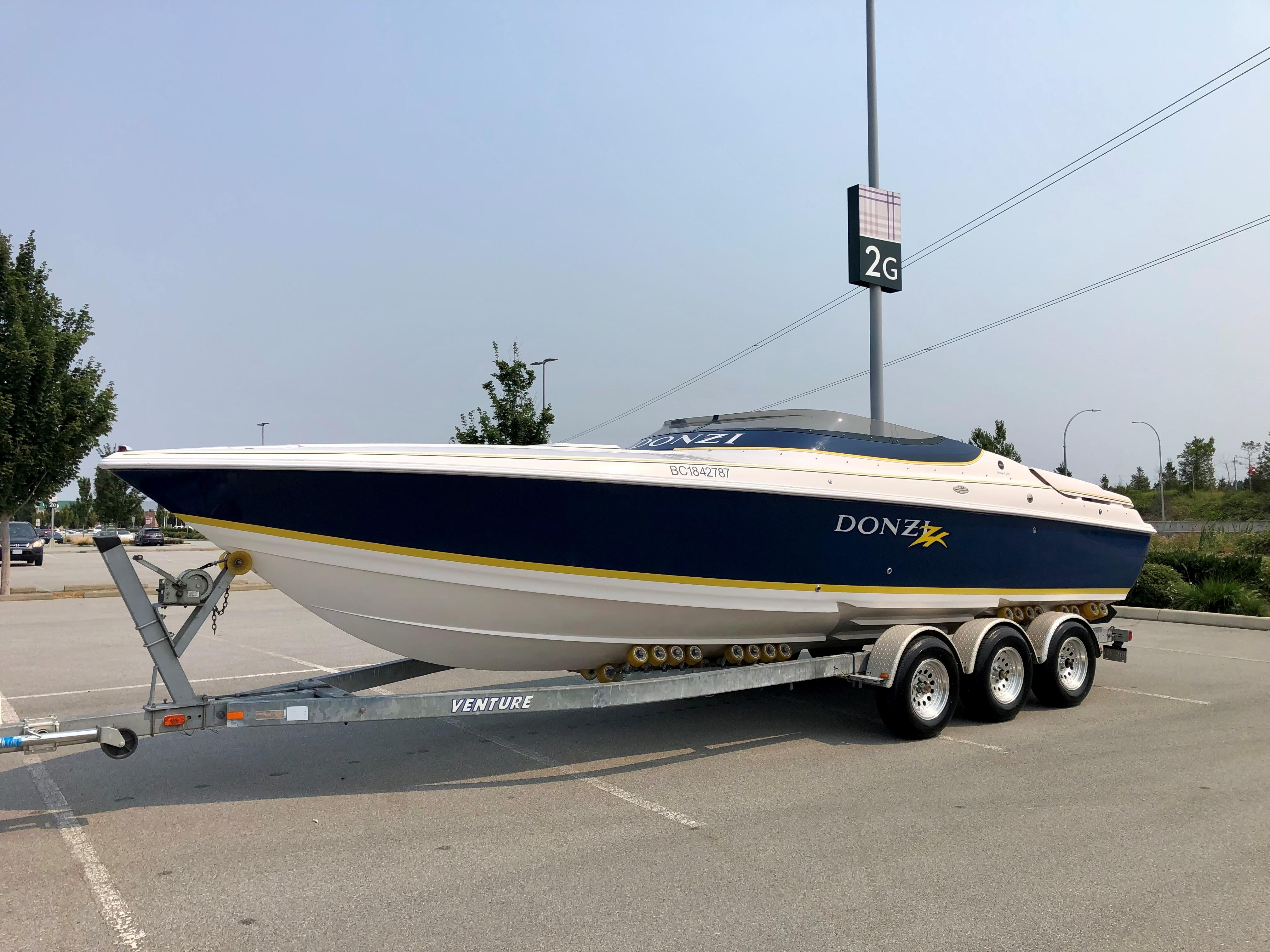 2001 Donzi 28 ZX, Ladysmith British Columbia - boats.com