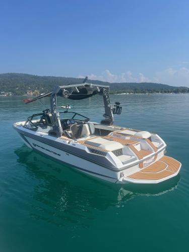 2022 Correct Craft Super Air Nautique GS22
