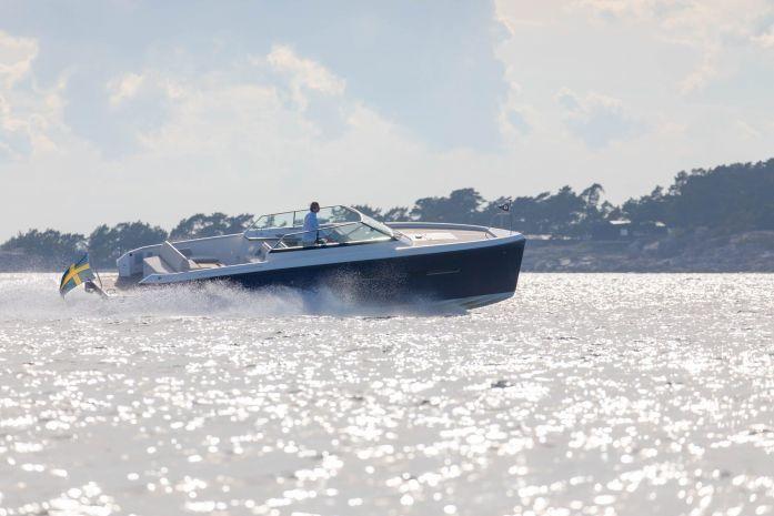 2025 Delta Powerboats 33 Open