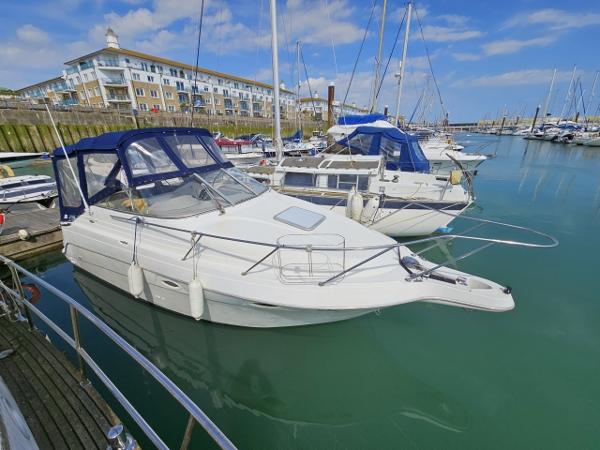 2001 Maxum 2400 SCR