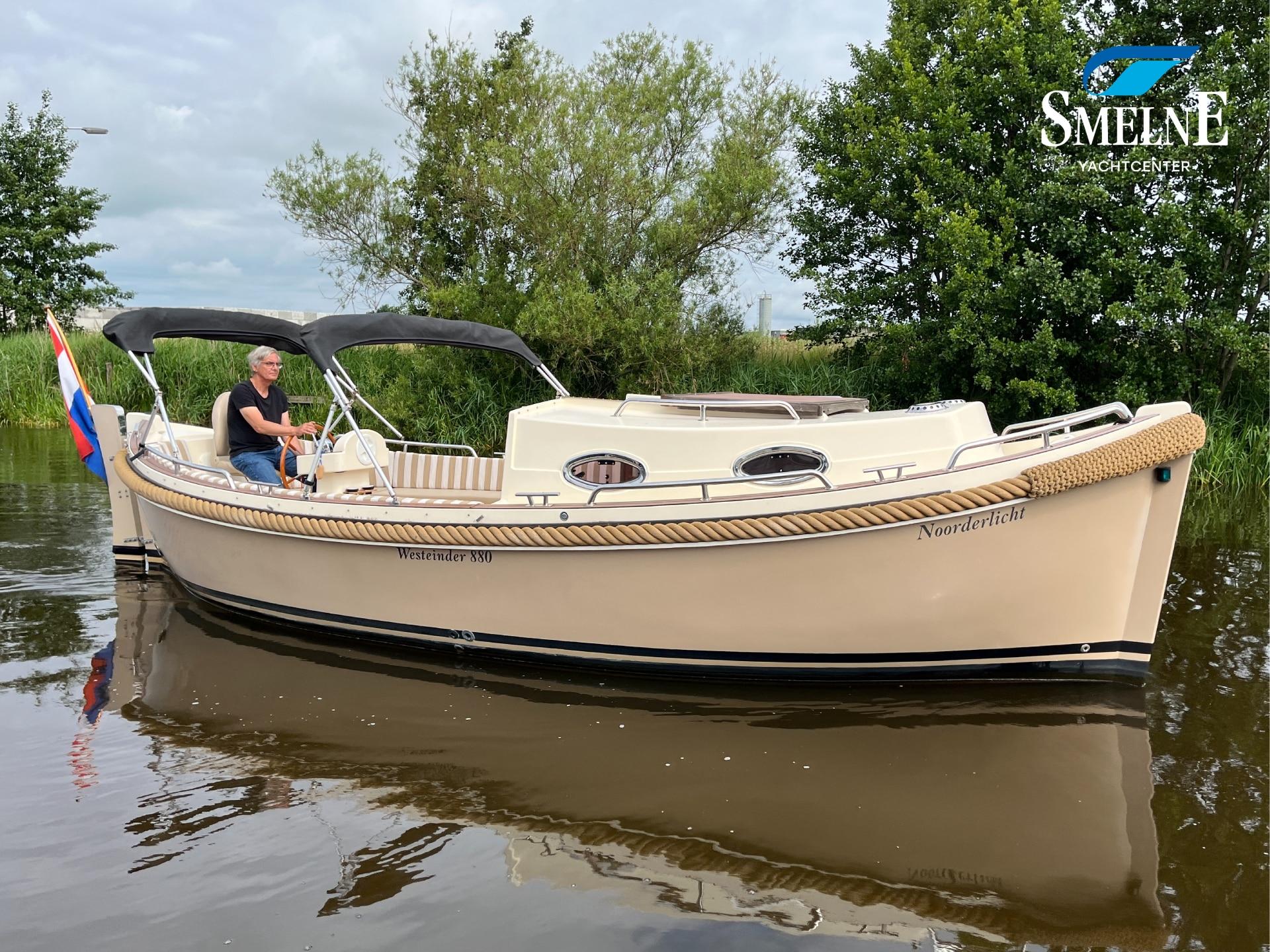 2011 Custom Westeinder 880 Cabin