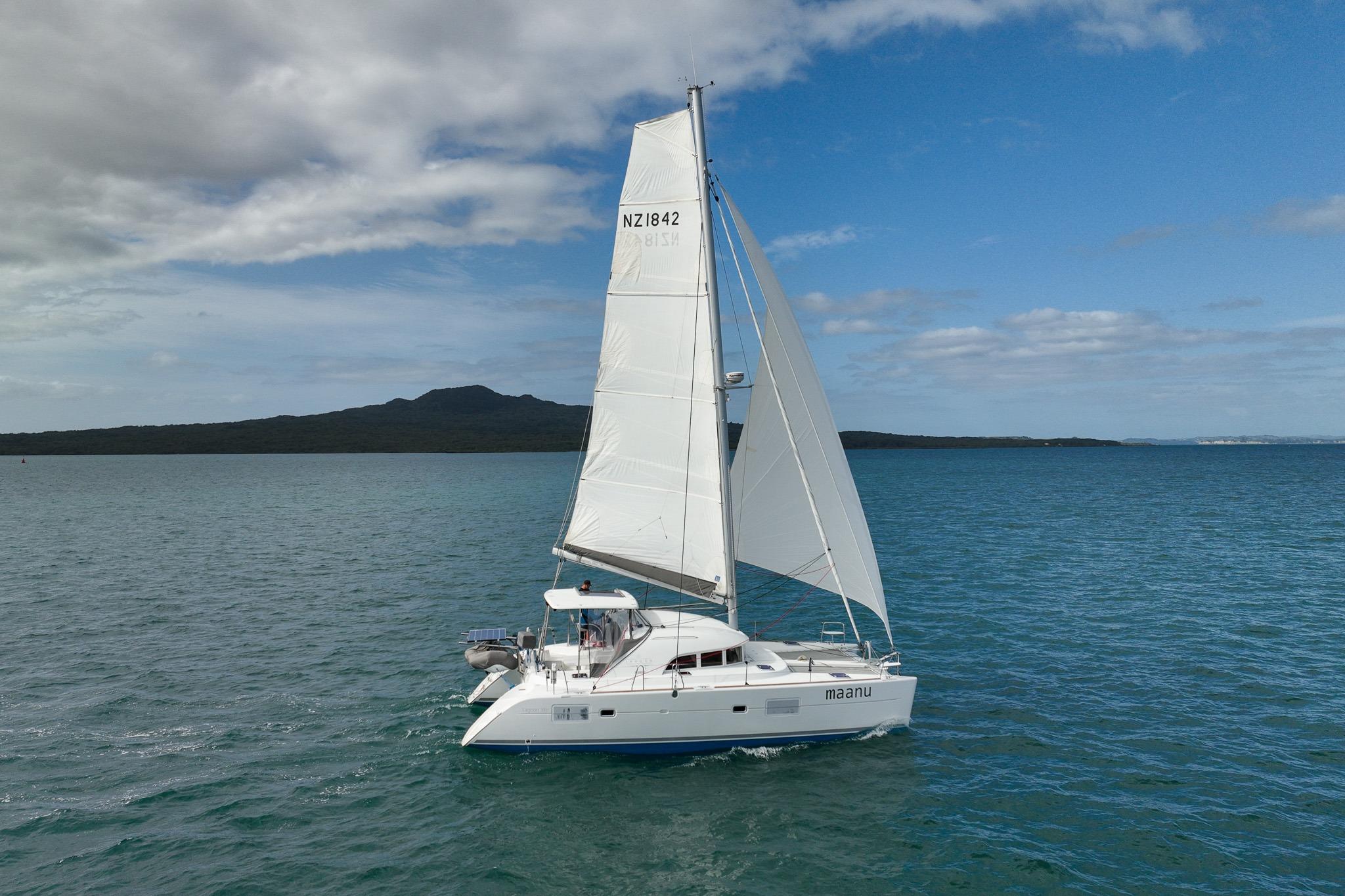 2011 Lagoon 380 S2