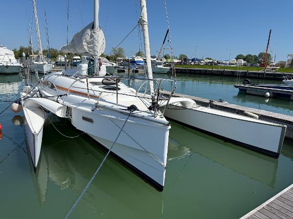 2011 Dragonfly 28 Touring