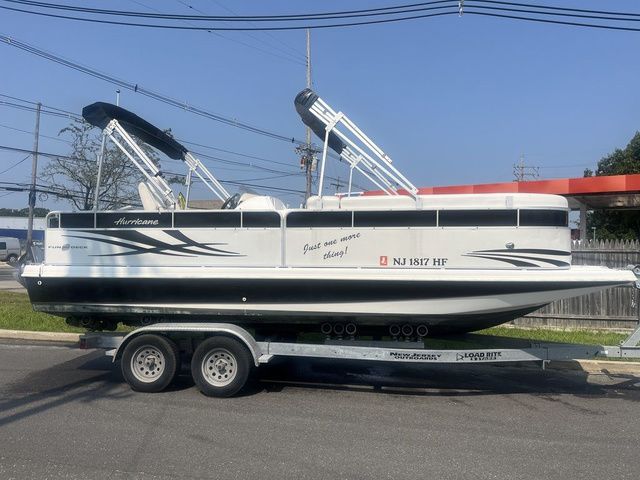 2013 Hurricane FunDeck FD 236 OB