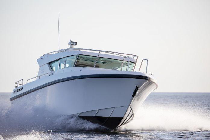 2025 Delta Powerboats 340 SW