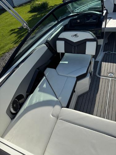 2018 Monterey 238 Super Sport