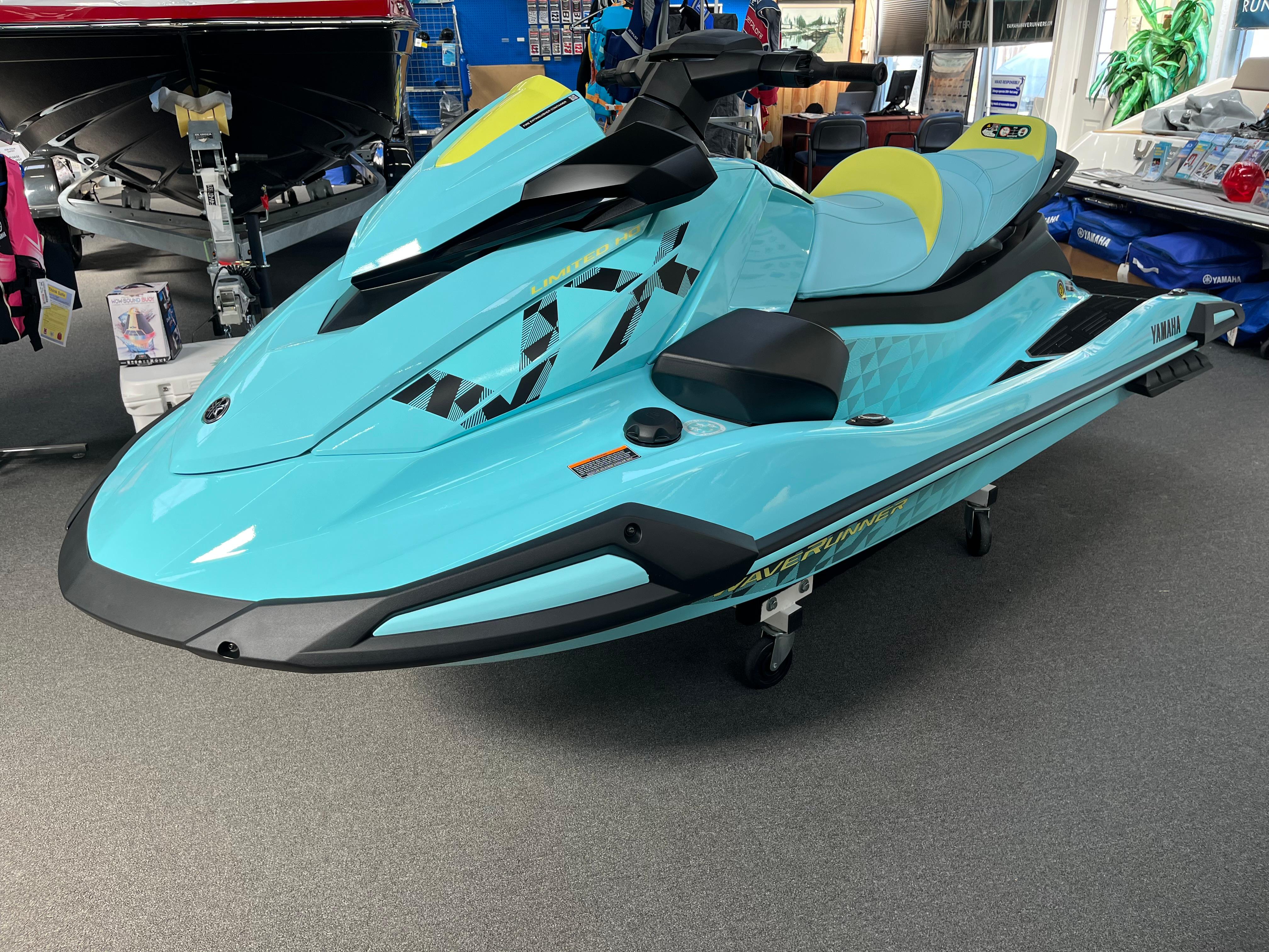 Yamaha WaveRunner VX Limited Ho 2025 Yamaha WaveRunner VX Limited Ho in showroom, vibrant blue design.