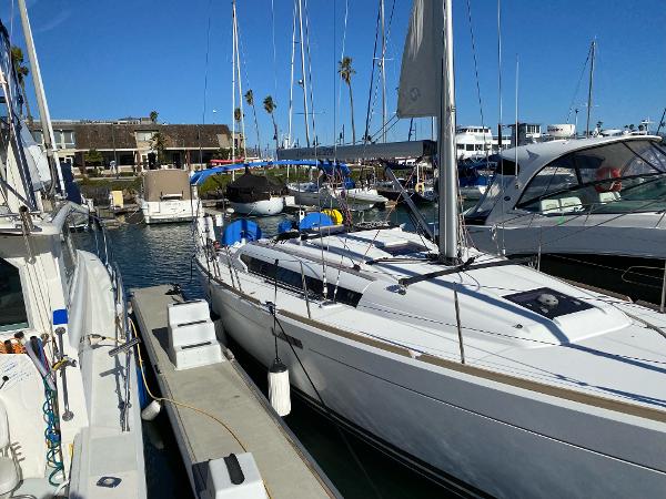 Jeanneau 379