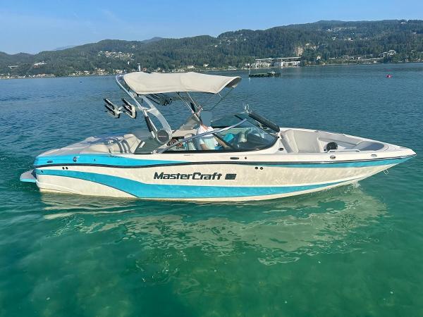 2018 MasterCraft XT23