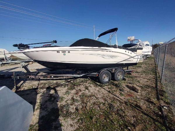 2015 Chaparral 21 H2O Ski & Fish