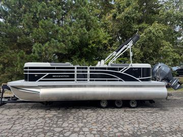 2026 Bennington 22SSR