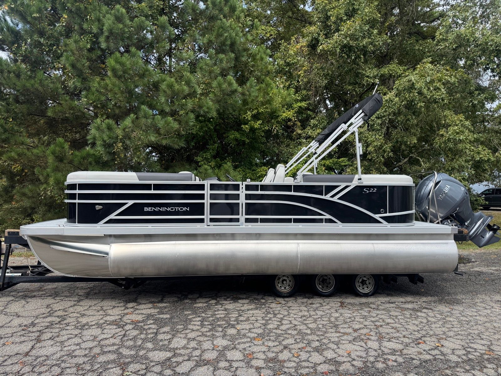 Bennington 22SSR