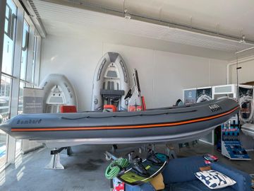 2025 Bombard Explorer 600 Escape