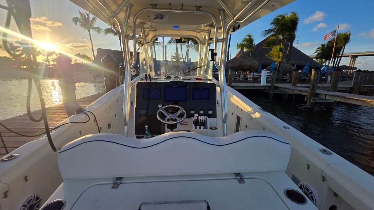 2007 Hydra-Sports Vector 3300 CC