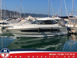 Jeanneau Leader 36 2017 Jeanneau Leader 36 yacht docked in a marina, surrounded by other boats.