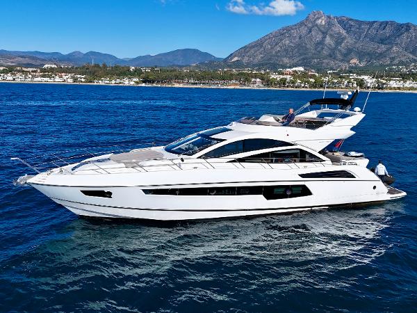 2016 Sunseeker 68 Sport Yacht
