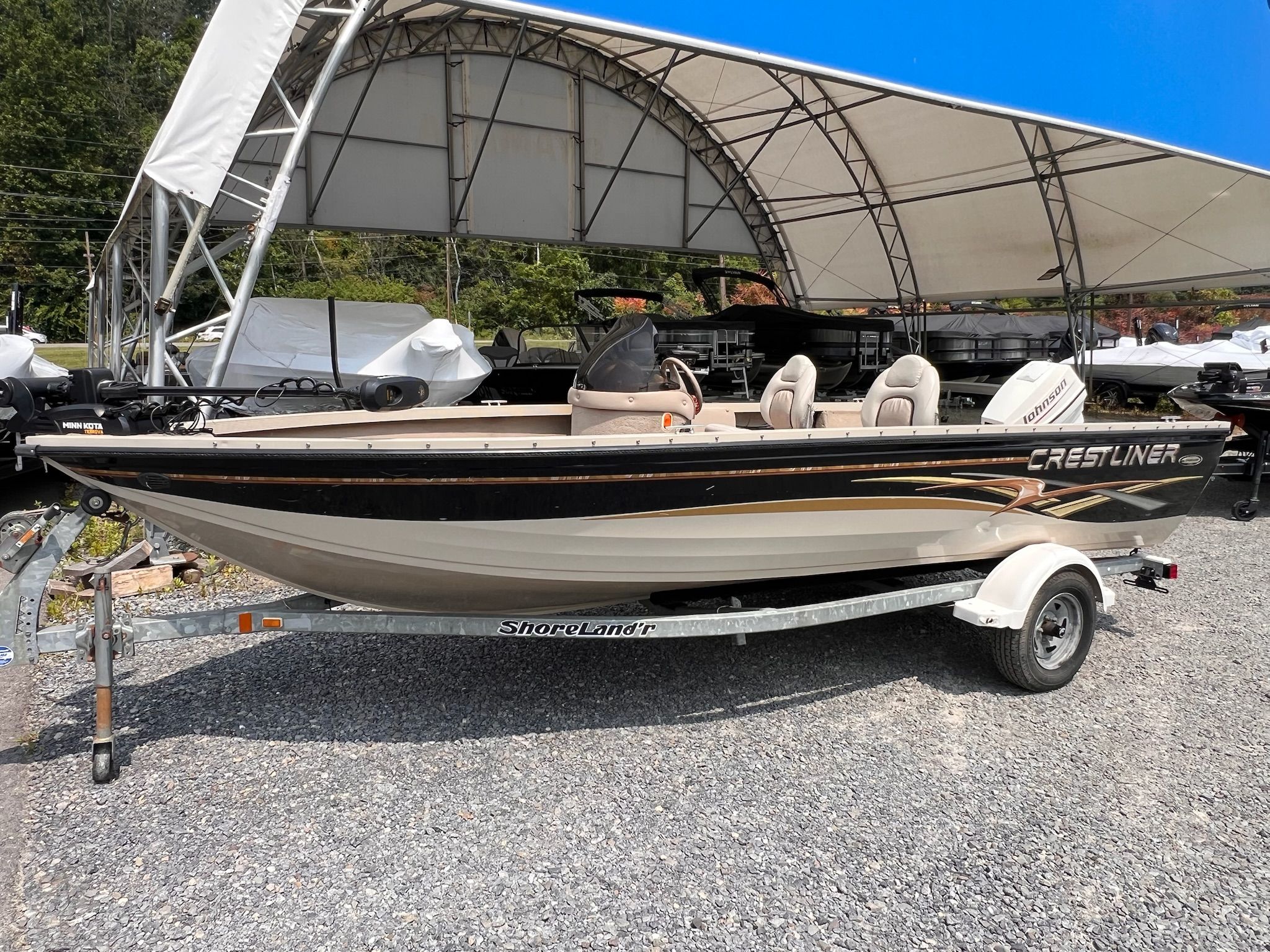 2003 Crestliner 1750 Fish Hawk