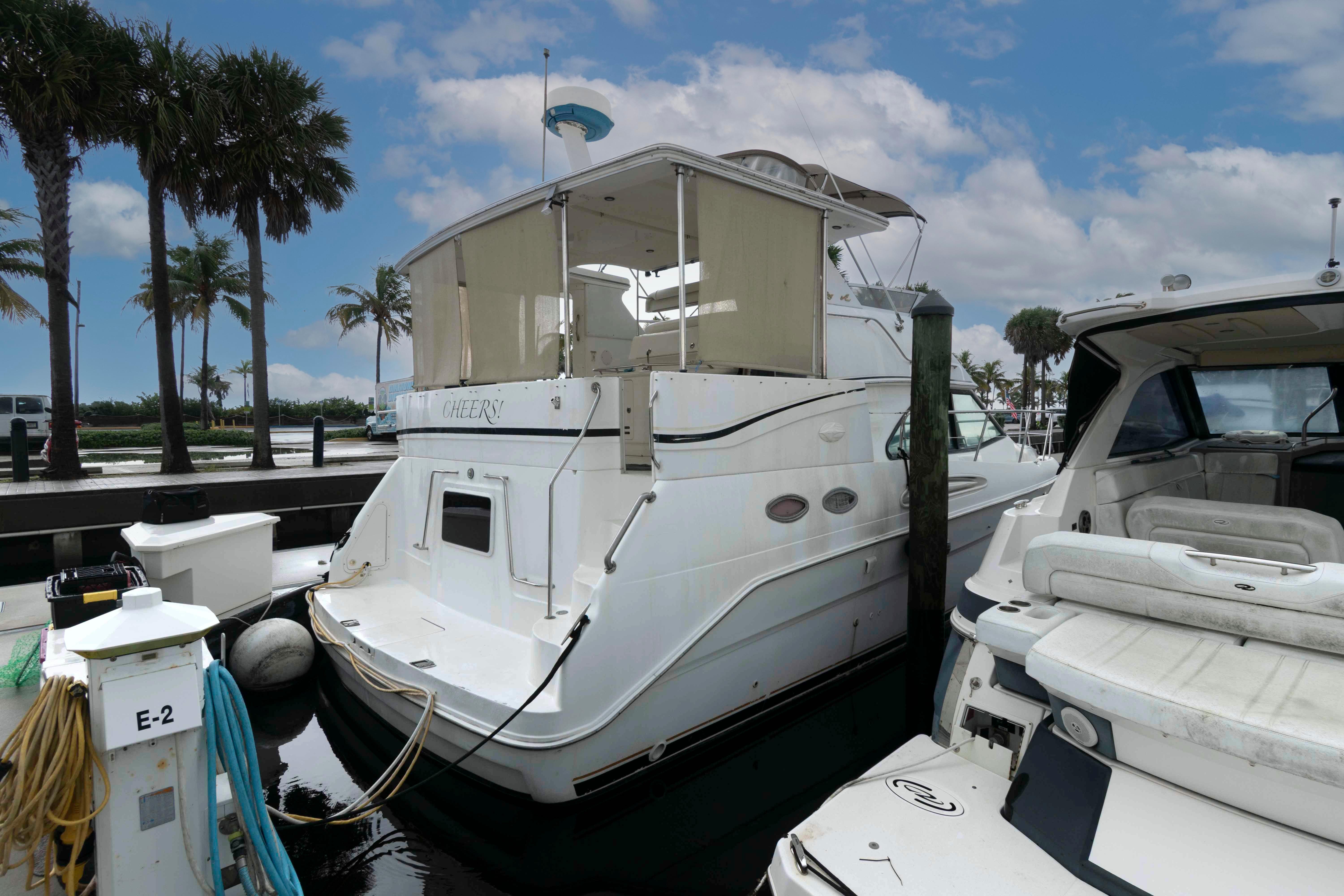 1998 Sea Ray 370 Aft Cabin